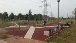Площадка для воркаута в городе Москва №2407 Средняя Хомуты фото